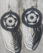 Load image into Gallery viewer, Hanging Drops Zulu Beaded Earrings