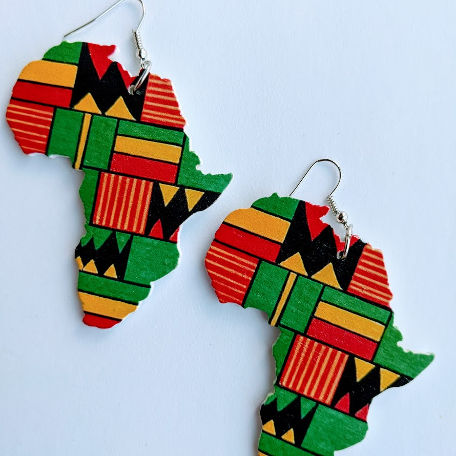 These beautiful earrings are handmade in South Africa out of Wood. They are laser cut in Africa shape and added the desire color. This earring is perfect for all outfit.