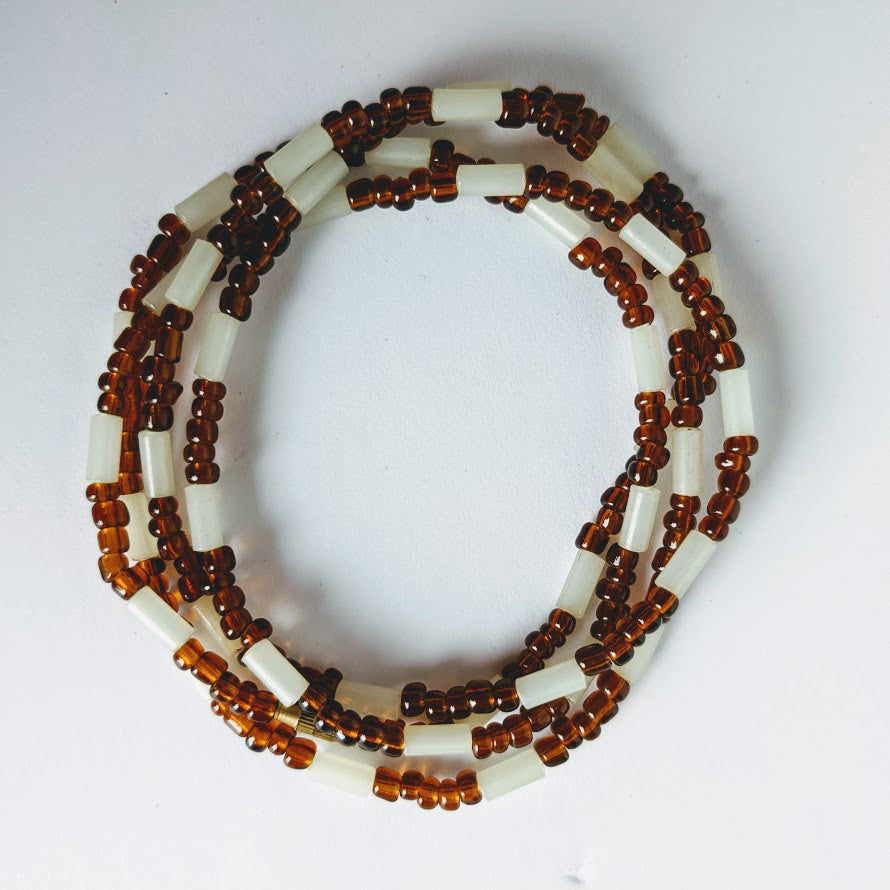 This beautiful waist beads are handmade in Cameroon using glass beads  Approximately 100 cm long with clasps. The beads are used for beauty and for weight loss. They make the waist noticeable and sexy.