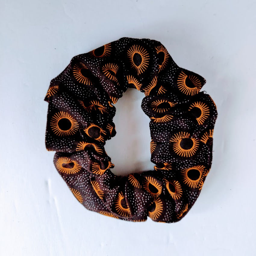 Shweshwe Scrunchie